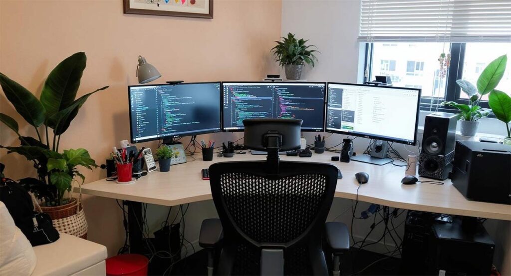 get green around , it office interior design