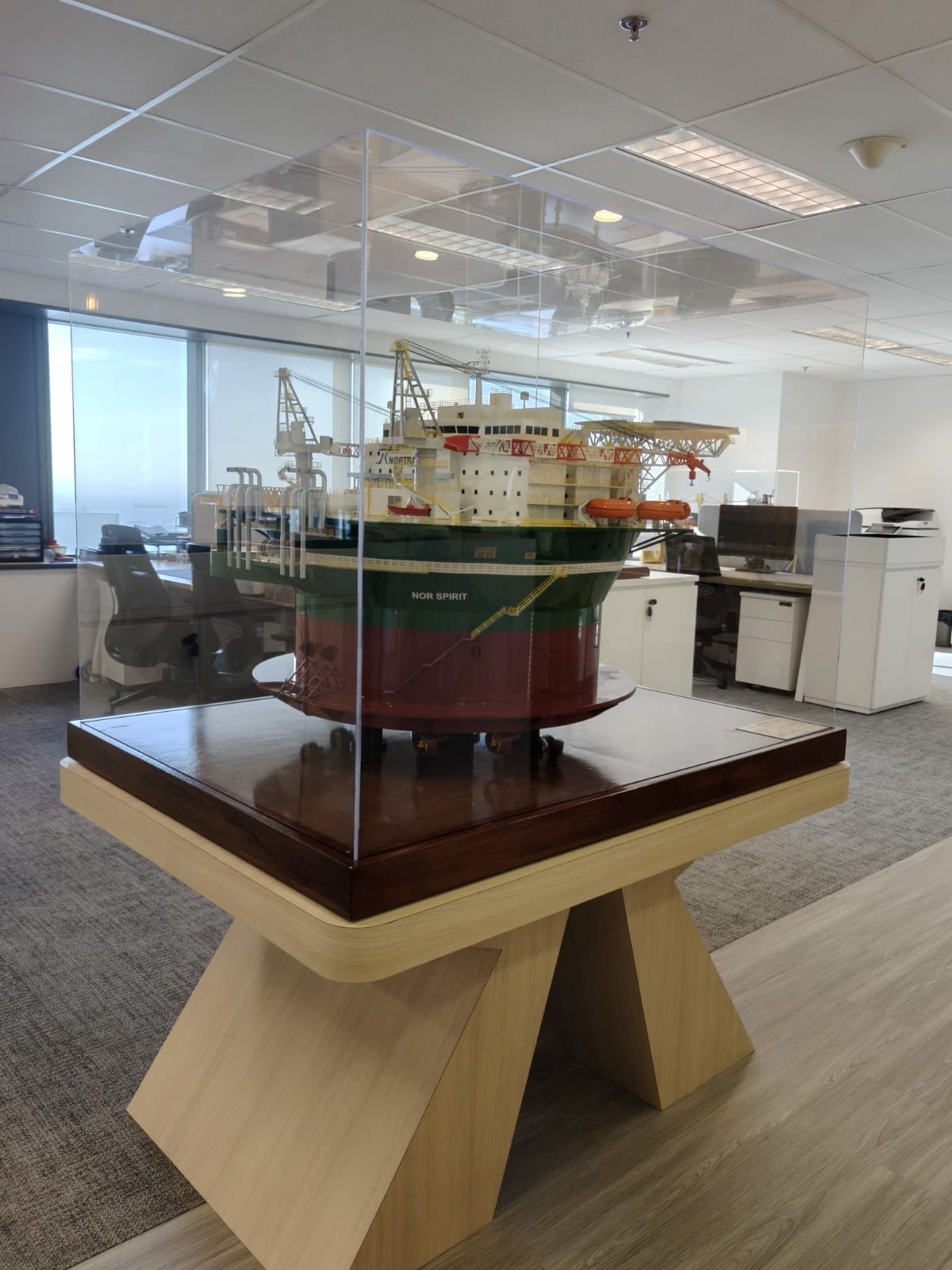 OUE Downtown 1 office interior, project photo 7. Metadesign Interior, Singapore.